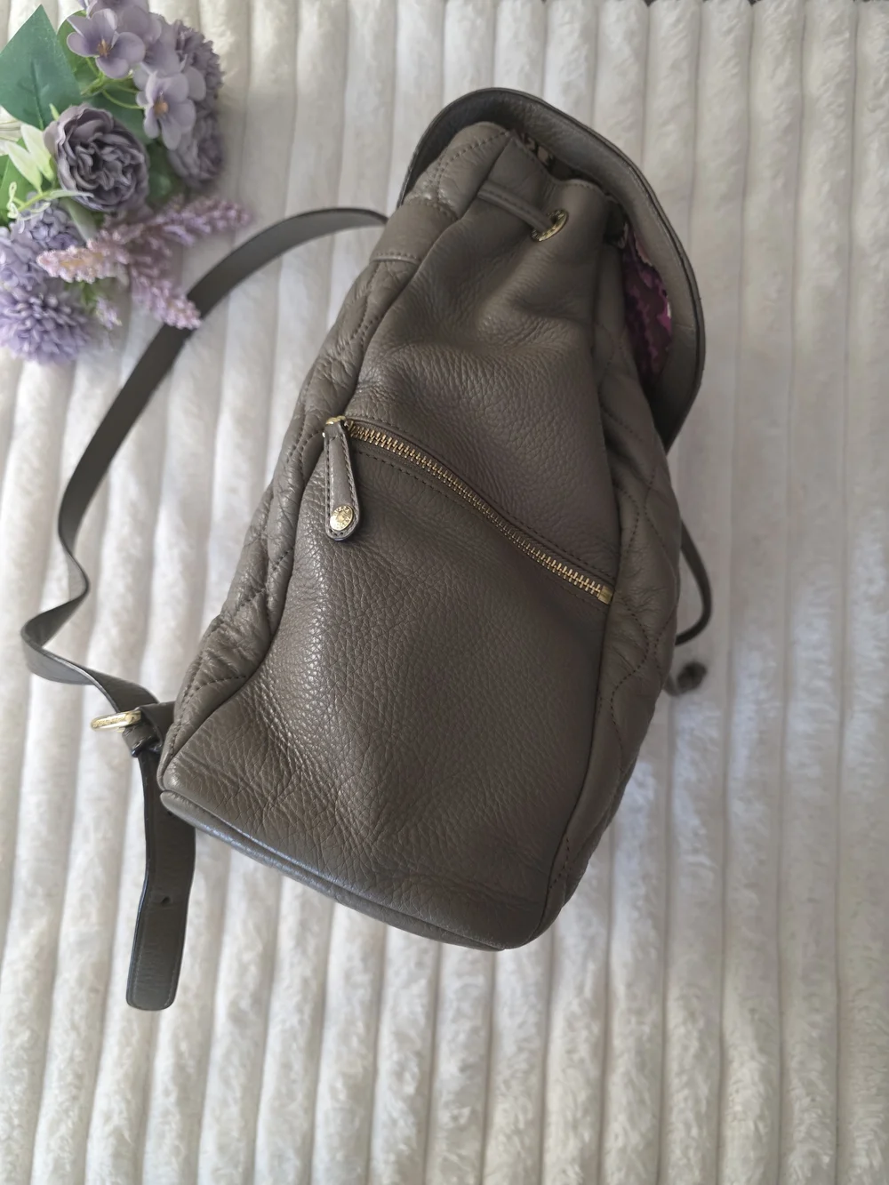 Vera Bradley Leather Quilted Gray Women’s Backpack Purse